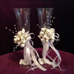 Elegante Sektgläser für die Braut und Bräutigam
