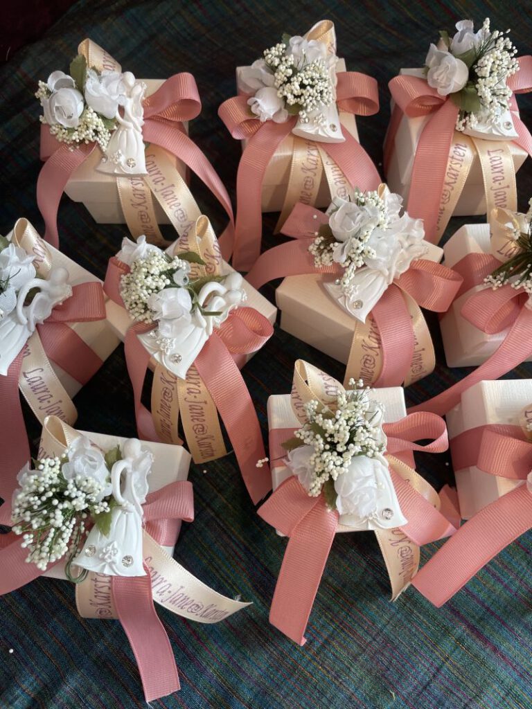  Elegante Bonboniere zur Hochzeit mit Brautpaar 