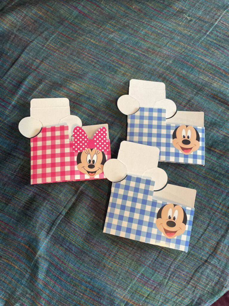 Selber basteln Kartonage mit Mickey oder Mini Figur zum selber dekorieren